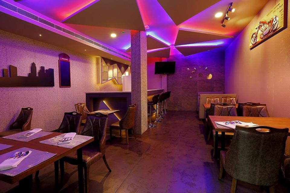 Hotel New York Square Kottayam Dış mekan fotoğraf