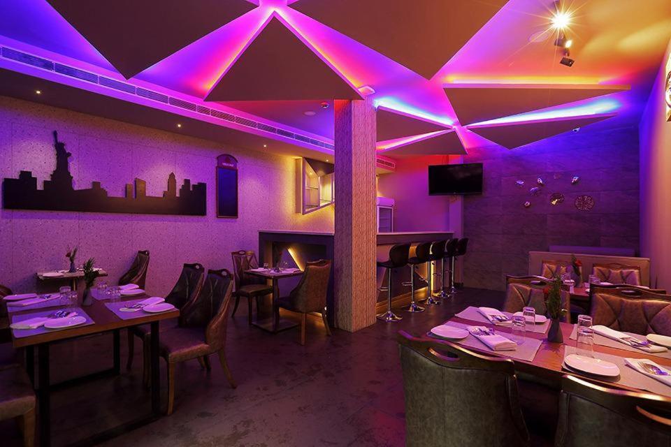 Hotel New York Square Kottayam Dış mekan fotoğraf