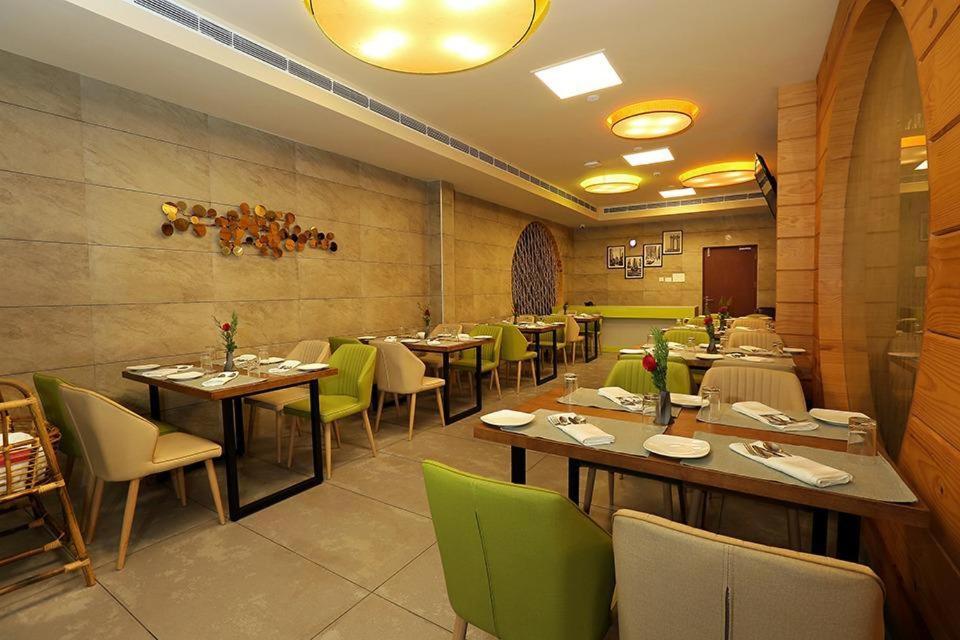 Hotel New York Square Kottayam Dış mekan fotoğraf