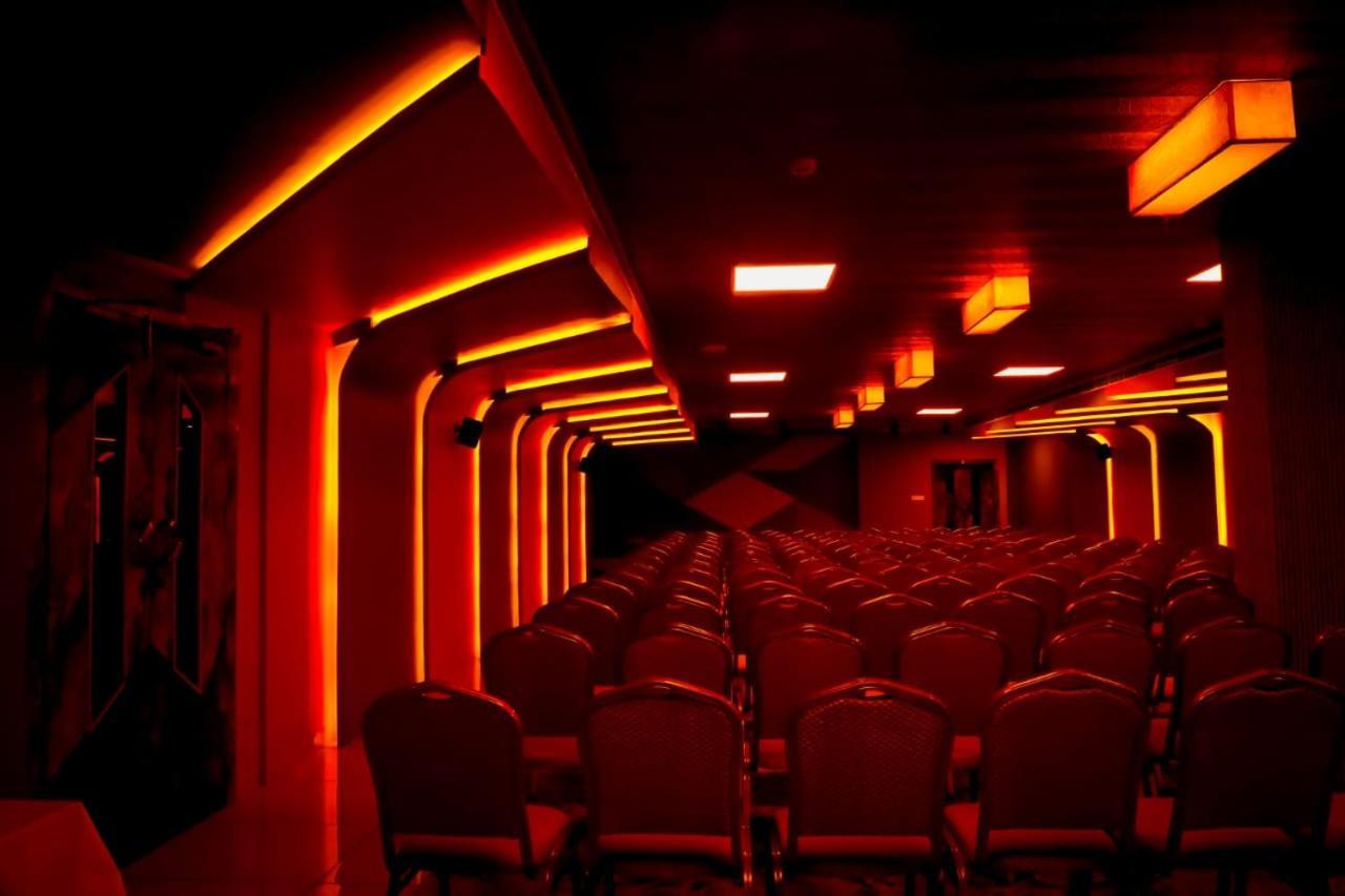 Hotel New York Square Kottayam Dış mekan fotoğraf